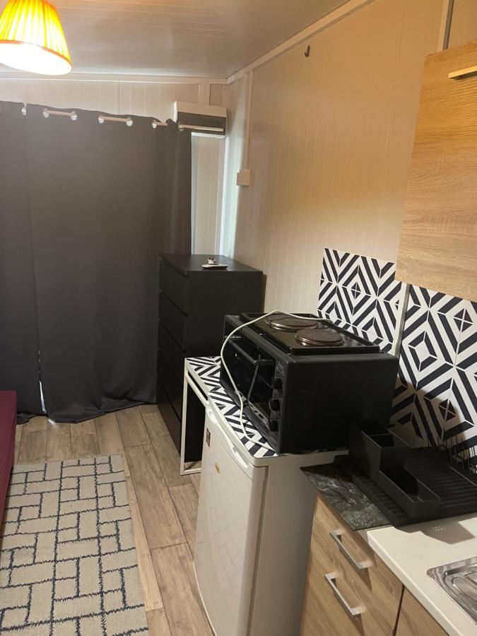 Cozy Studio In Town Center ลิมาซอล ภายนอก รูปภาพ